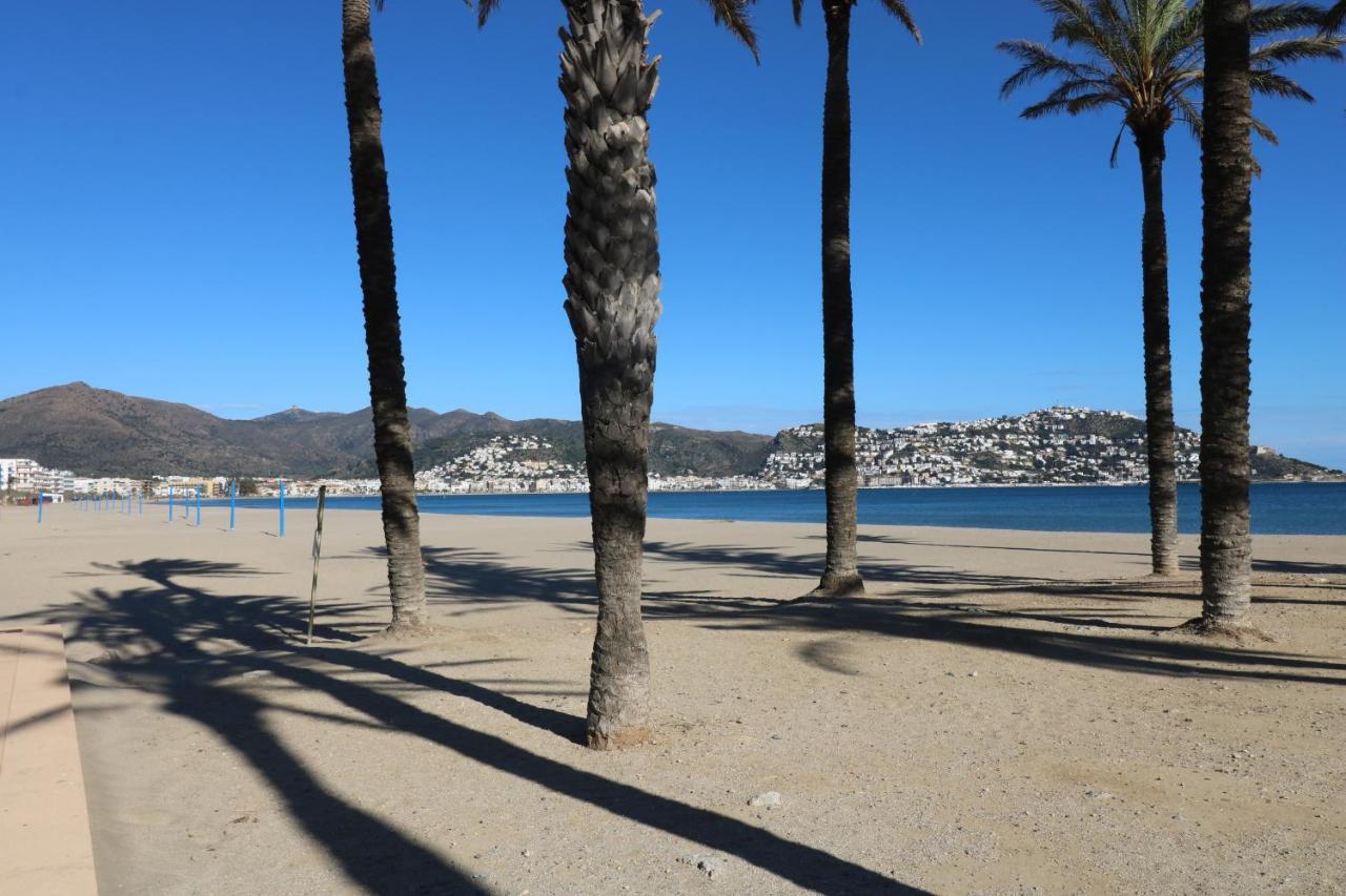 Castell Joncar,30 M De La Playa, 1Era Linea De Mar, Vista Al Mar Roses Exterior foto